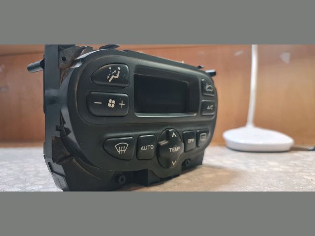 bontott PEUGEOT 307 Fűtéskapcsoló (digit klímás)