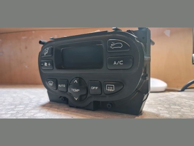 bontott PEUGEOT 307 Fűtéskapcsoló (digit klímás)
