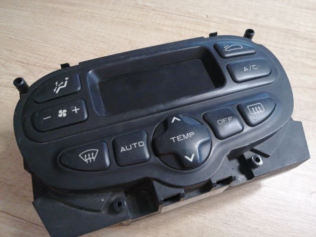 bontott PEUGEOT 307 Fűtéskapcsoló (digit klímás)