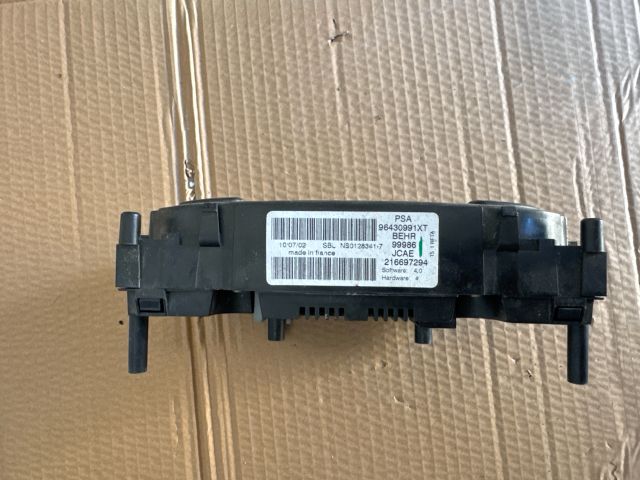 bontott PEUGEOT 307 Fűtéskapcsoló (digit klímás)