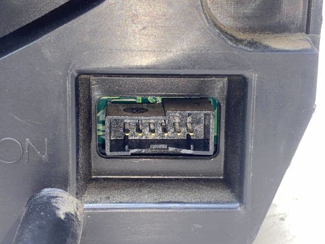 bontott PEUGEOT 307 Fűtéskapcsoló (digit klímás)