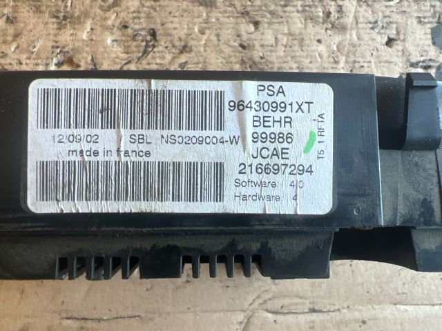 bontott PEUGEOT 307 Fűtéskapcsoló (digit klímás)