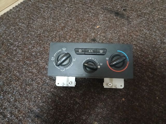 bontott PEUGEOT 307 Fűtéskapcsoló (manuális klímás)