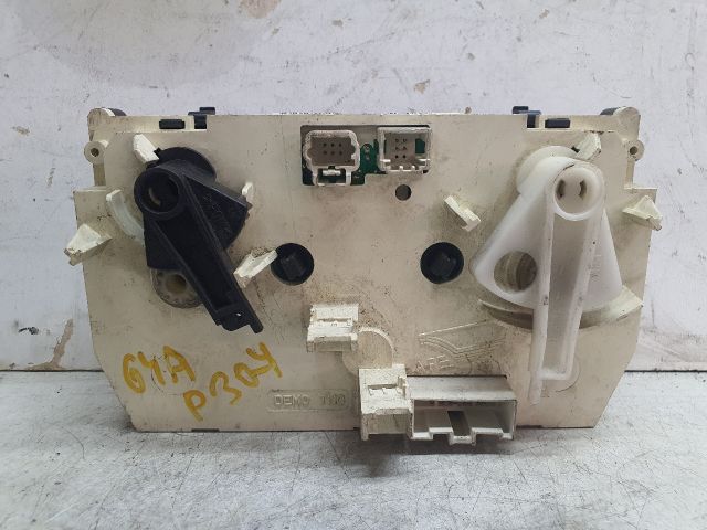 bontott PEUGEOT 307 Fűtéskapcsoló (Nem klímás)