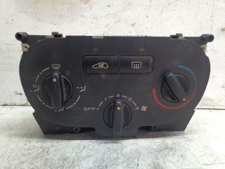 bontott PEUGEOT 307 Fűtéskapcsoló (Nem klímás)