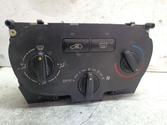 bontott PEUGEOT 307 Fűtéskapcsoló (Nem klímás)