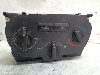 bontott PEUGEOT 307 Fűtéskapcsoló (Nem klímás)