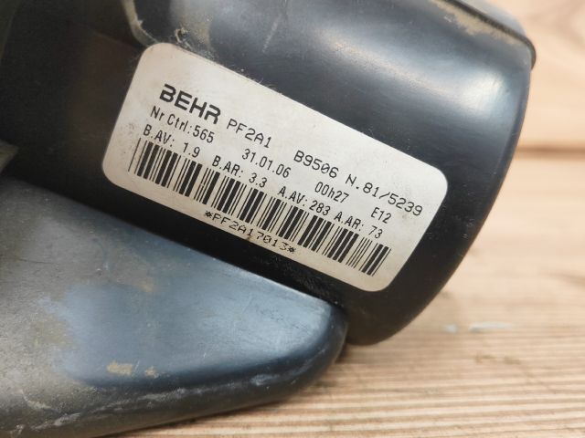 bontott PEUGEOT 307 Fűtőmotor (Klímás)