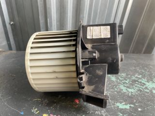 bontott PEUGEOT 307 Fűtőmotor (Nem klímás)