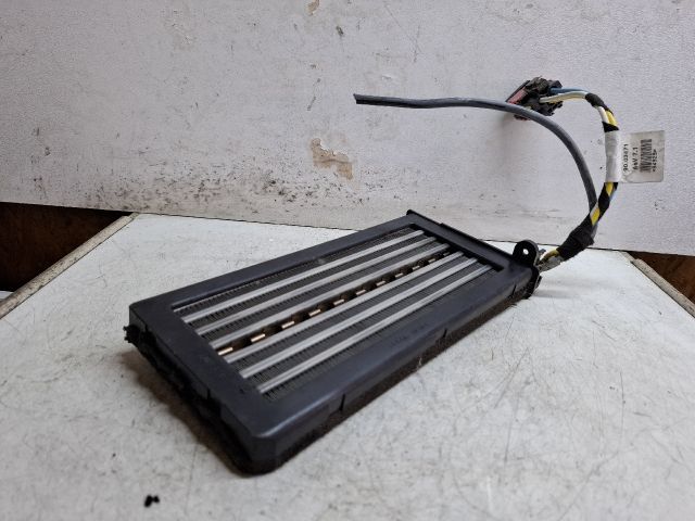 bontott PEUGEOT 307 Fűtőradiátor (Elektromos)