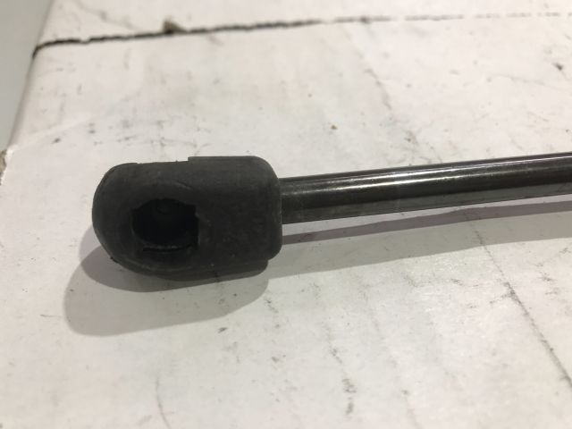 bontott PEUGEOT 307 Gázrugós Kitámasztó Teleszkóp Csomagtérajtó (Pozíciófüggetlen)