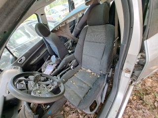 bontott PEUGEOT 307 Hátsó középső Biztonsági Öv Csat