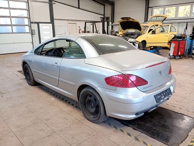 bontott PEUGEOT 307 Hátsó Lökhárító (Üresen)