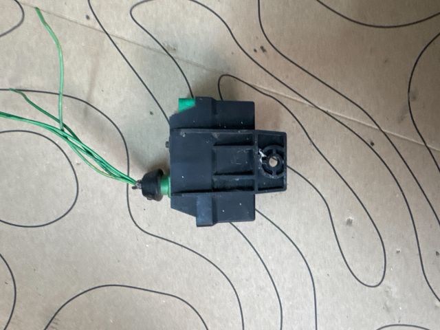 bontott PEUGEOT 307 Izzító Relé