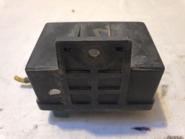 bontott PEUGEOT 307 Izzító Relé