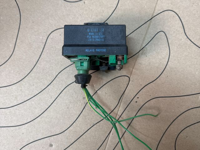 bontott PEUGEOT 307 Izzító Relé