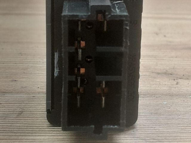 bontott PEUGEOT 307 Jobb első Ablakemelő Kapcsoló