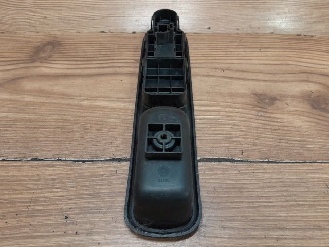 bontott PEUGEOT 307 Jobb első Ablakemelő Kapcsoló