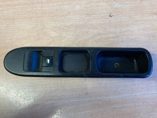 bontott PEUGEOT 307 Jobb első Ablakemelő Kapcsoló