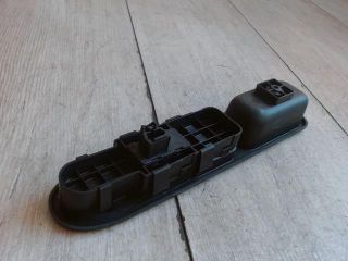 bontott PEUGEOT 307 Jobb első Ablakemelő Kapcsoló