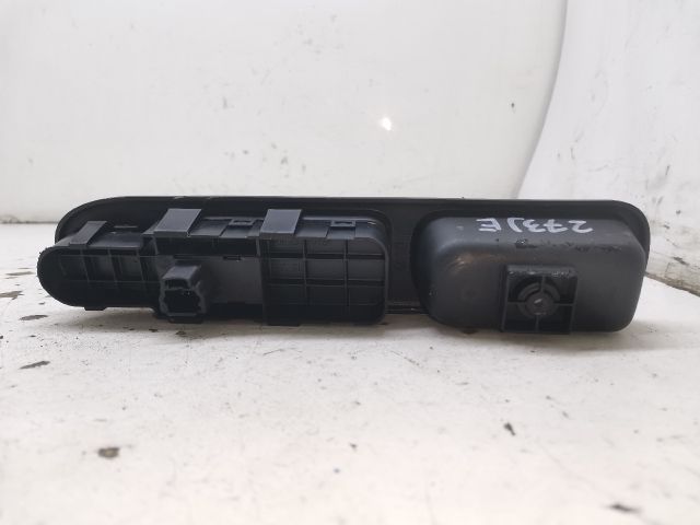 bontott PEUGEOT 307 Jobb első Ablakemelő Kapcsoló