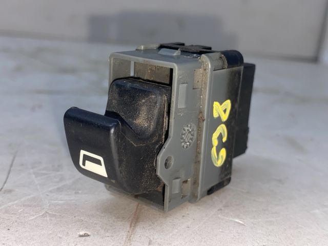 bontott PEUGEOT 307 Jobb első Ablakemelő Kapcsoló