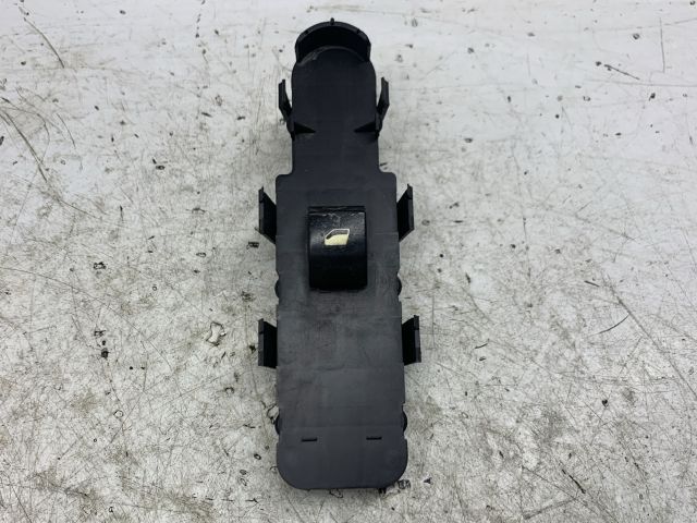 bontott PEUGEOT 307 Jobb első Ablakemelő Kapcsoló