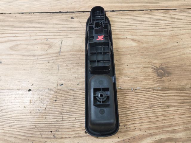 bontott PEUGEOT 307 Jobb első Ablakemelő Kapcsoló