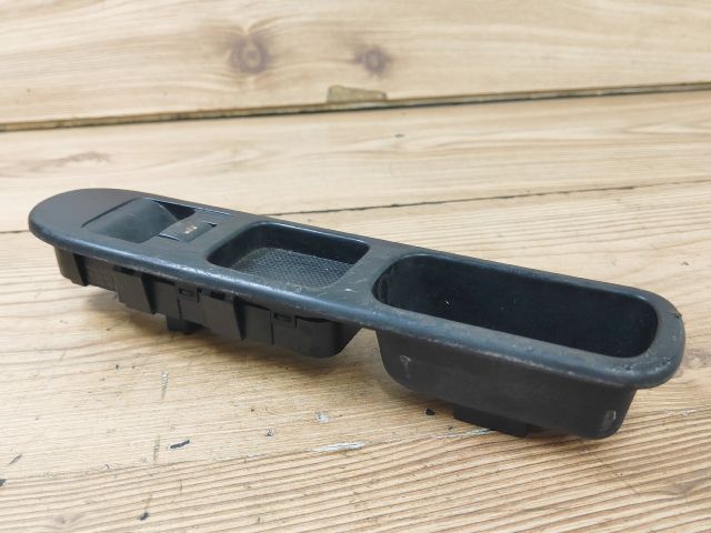 bontott PEUGEOT 307 Jobb első Ablakemelő Kapcsoló