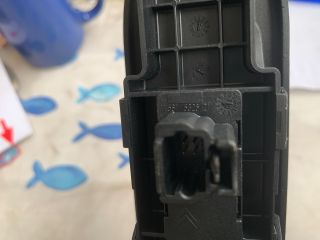 bontott PEUGEOT 307 Jobb első Ablakemelő Kapcsoló