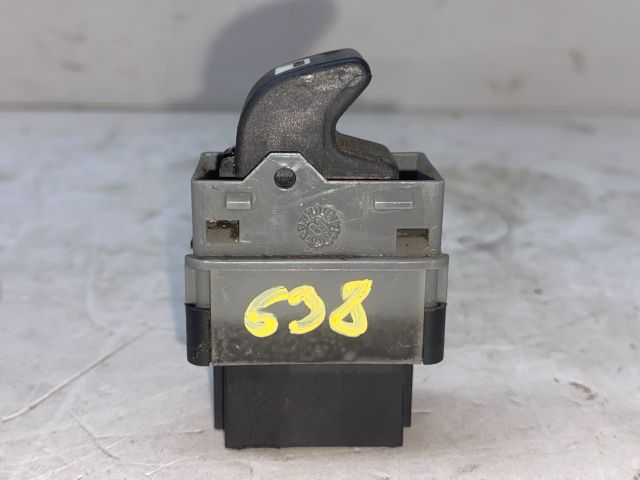 bontott PEUGEOT 307 Jobb első Ablakemelő Kapcsoló