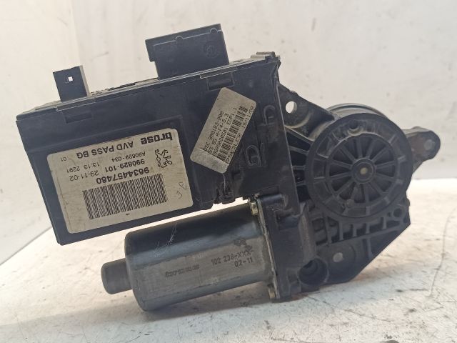 bontott PEUGEOT 307 Jobb első Ablakemelő Motor