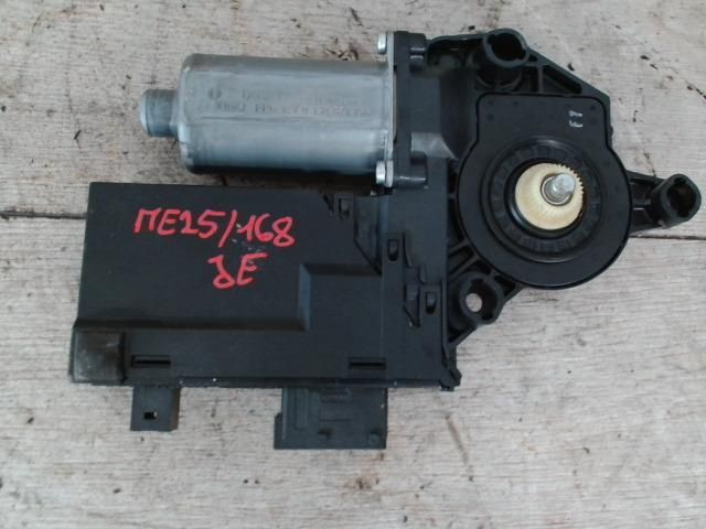 bontott PEUGEOT 307 Jobb első Ablakemelő Motor