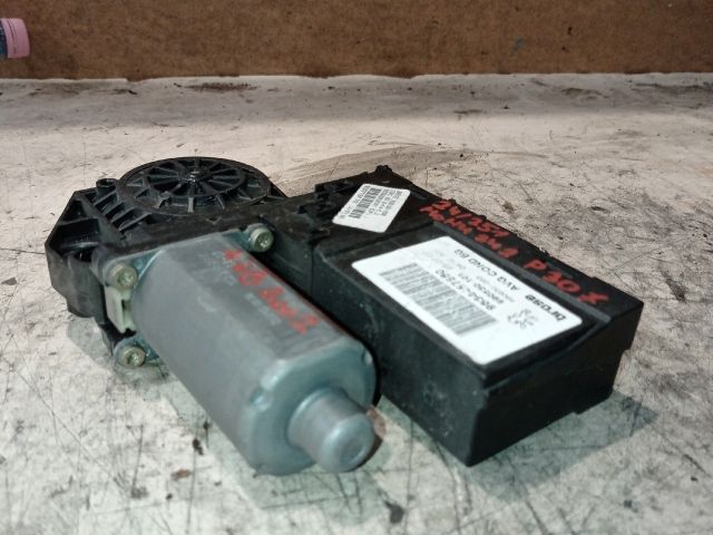 bontott PEUGEOT 307 Jobb első Ablakemelő Motor