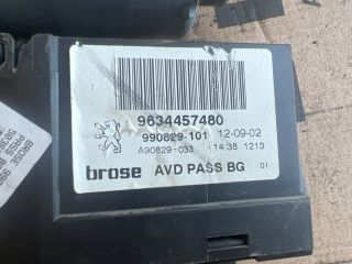 bontott PEUGEOT 307 Jobb első Ablakemelő Motor