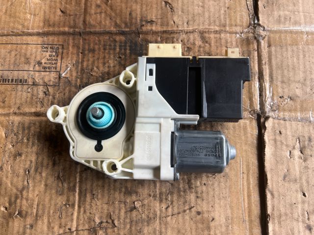 bontott PEUGEOT 307 Jobb első Ablakemelő Motor