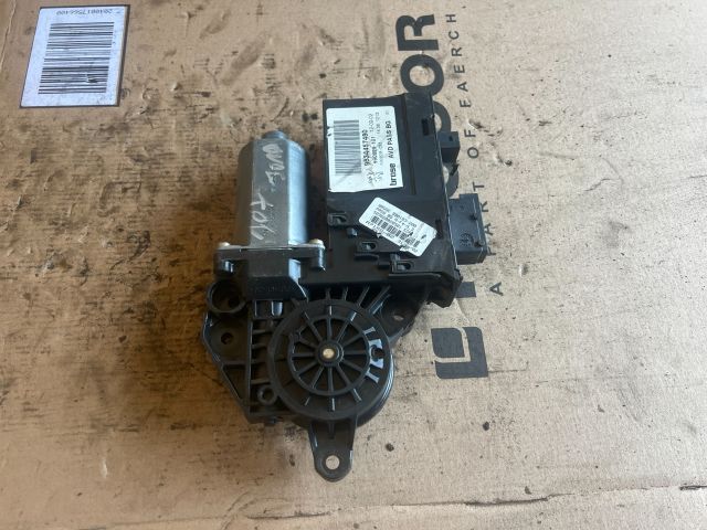 bontott PEUGEOT 307 Jobb első Ablakemelő Motor