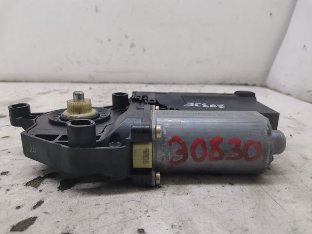 bontott PEUGEOT 307 Jobb első Ablakemelő Motor