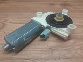 bontott PEUGEOT 307 Jobb első Ablakemelő Motor