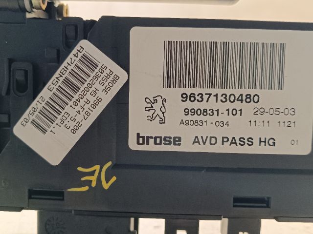 bontott PEUGEOT 307 Jobb első Ablakemelő Motor