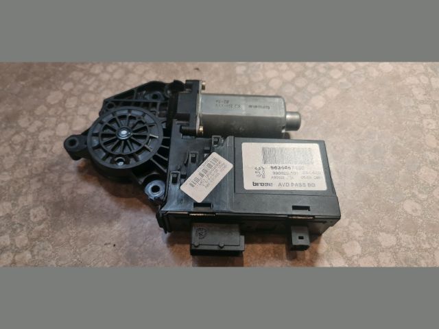 bontott PEUGEOT 307 Jobb első Ablakemelő Motor