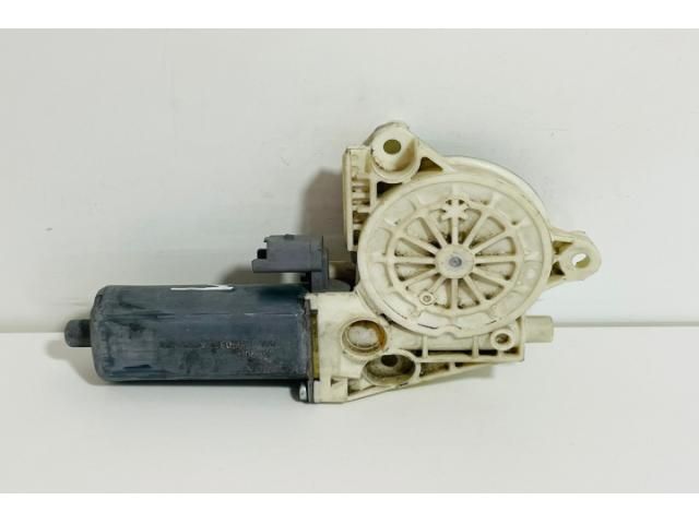 bontott PEUGEOT 307 Jobb első Ablakemelő Motor