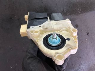 bontott PEUGEOT 307 Jobb első Ablakemelő Motor