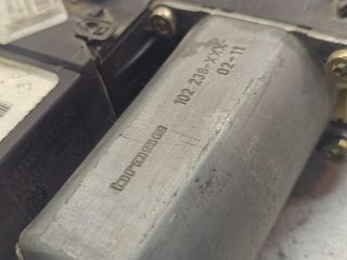 bontott PEUGEOT 307 Jobb első Ablakemelő Motor