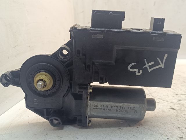 bontott PEUGEOT 307 Jobb első Ablakemelő Motor