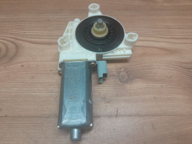 bontott PEUGEOT 307 Jobb első Ablakemelő Motor