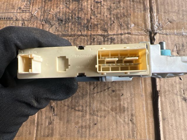 bontott PEUGEOT 307 Jobb első Ablakemelő Motor