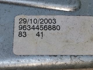 bontott PEUGEOT 307 Jobb első Ablakemelő Szerkezet (Elektromos)