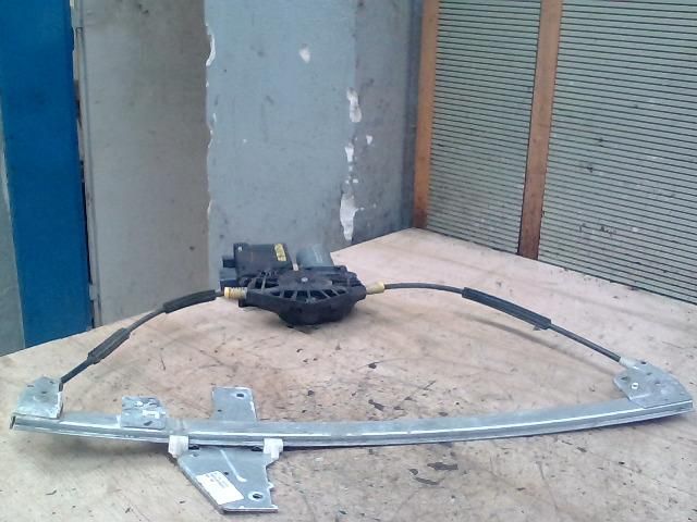 bontott PEUGEOT 307 Jobb első Ablakemelő Szerkezet (Elektromos)