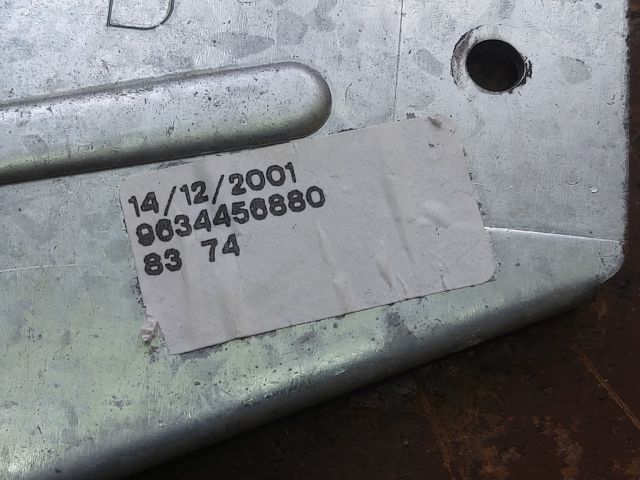 bontott PEUGEOT 307 Jobb első Ablakemelő Szerkezet (Elektromos)